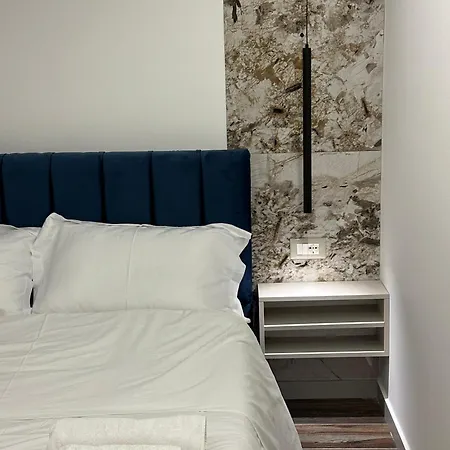 Azure 2-apartments 公寓 *